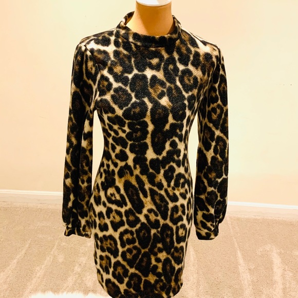 SOLD OUT! Leopard Print Bodycon Dress - Picture 4 of 7